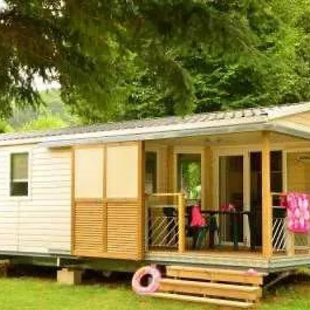 - Parc Aquatique - Eeiccd Kamp alanı