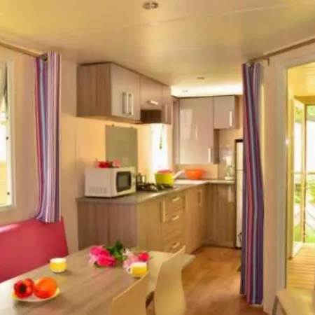 - Parc Aquatique - Eeiccd Kamp alanı Murol