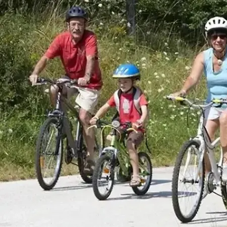 Zecamping 4 Etoiles Familial - Parc Aqua Et Soirees Animees Campingplads 4*