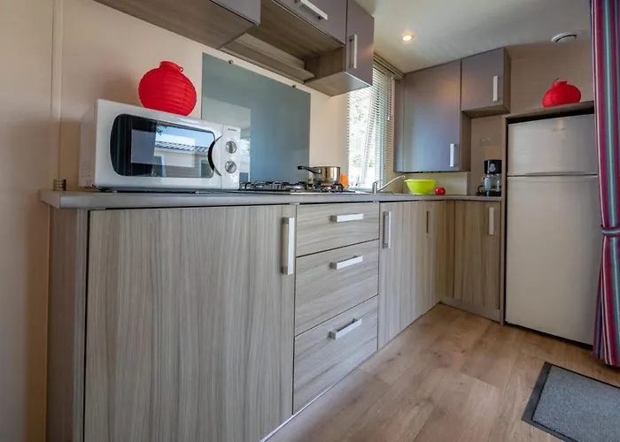 Кемпинг Zecamping 4 Etoiles Familial - Parc Aqua Et Soirees Animees