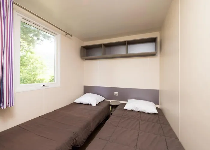 Zecamping 4 Etoiles Familial - Parc Aqua Et Soirees Animees Кемпинг Мюроль